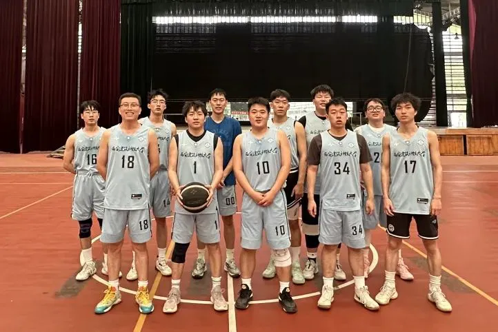 如何制定有效的篮球训练策略以提高球员表现_2